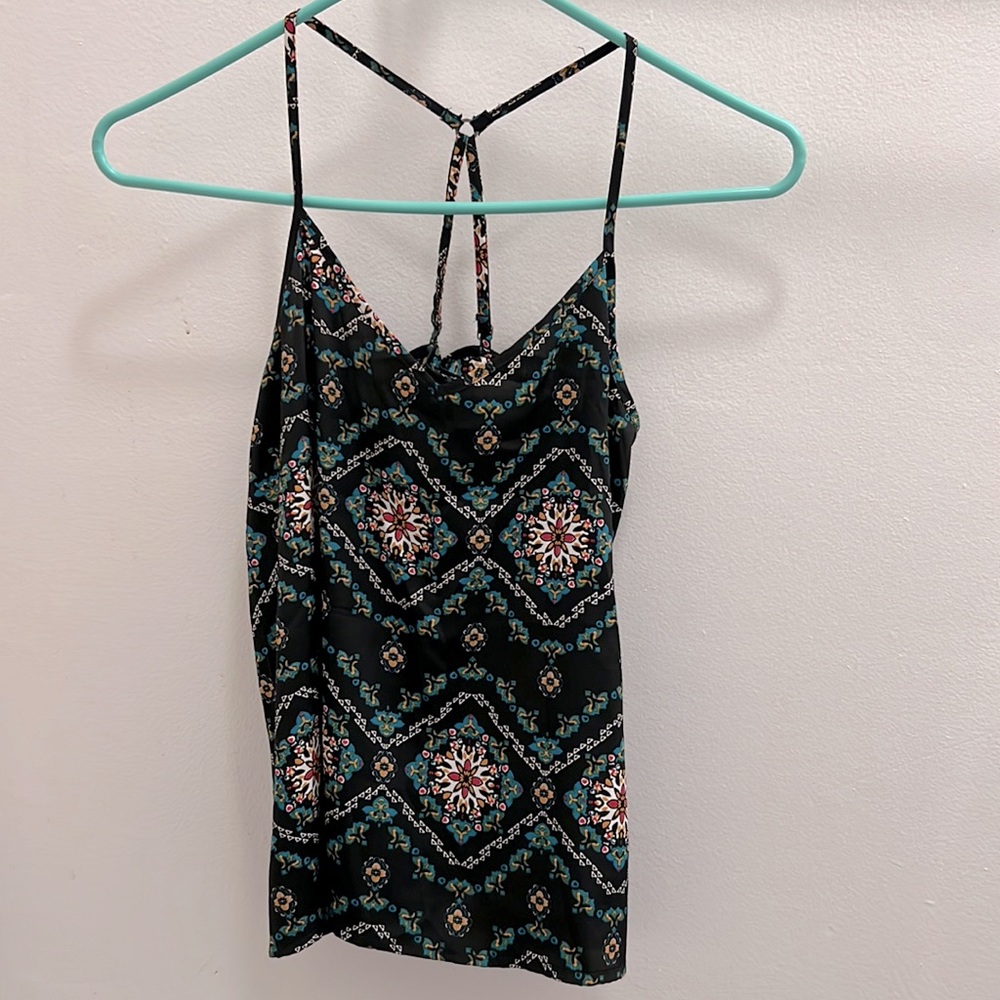 Adjustable strap spaghetti crop top